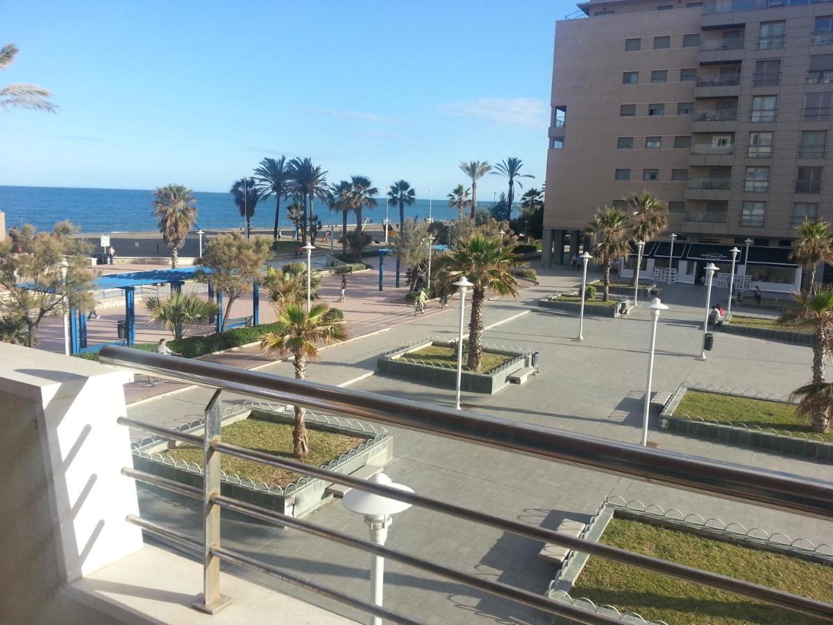 マラガPaseo Maritimo Antonio Banderasアパートメント エクステリア 写真