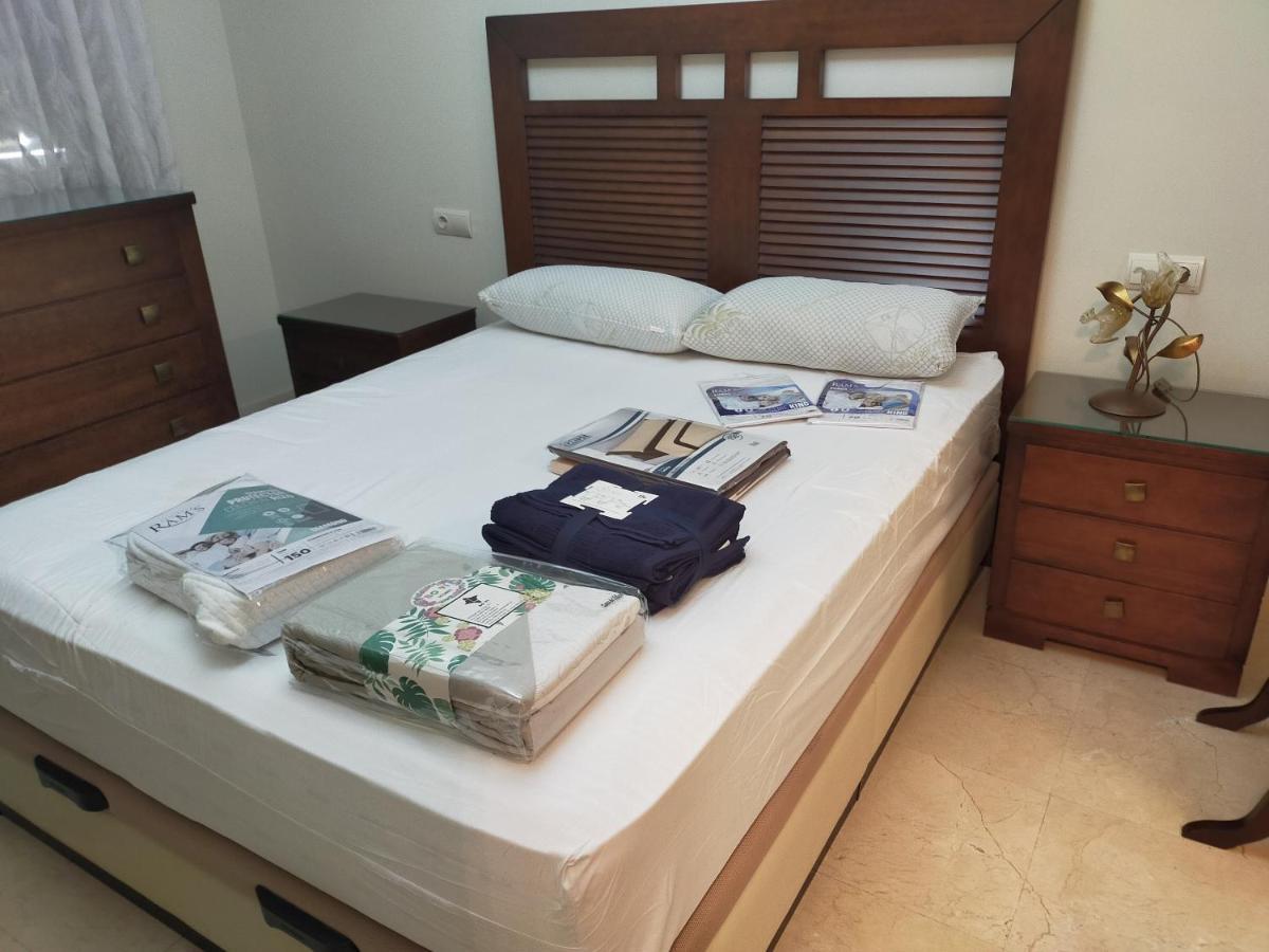 マラガPaseo Maritimo Antonio Banderasアパートメント エクステリア 写真